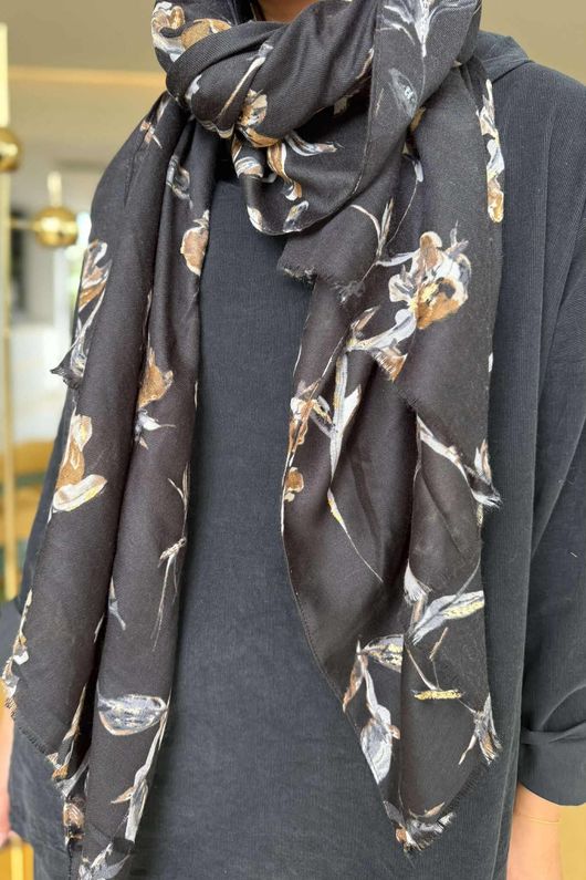 Laundry B Cooper Garden Scarf Black
